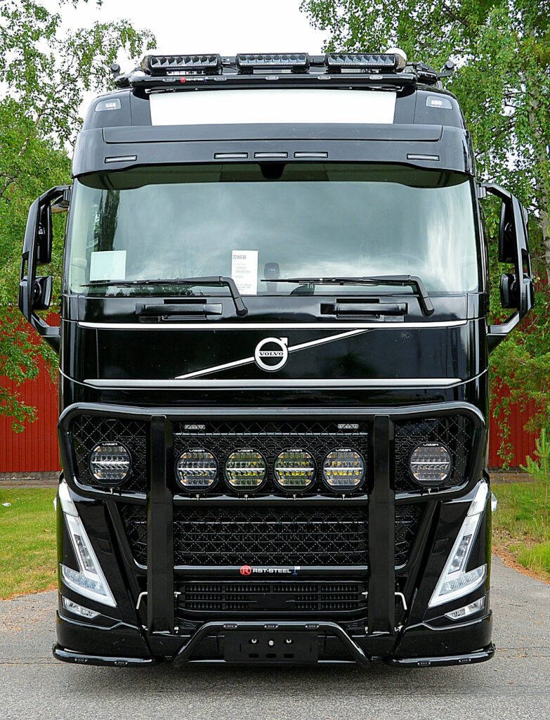 Bull Bar Dakar Volvo FH 2021- RST-Steel