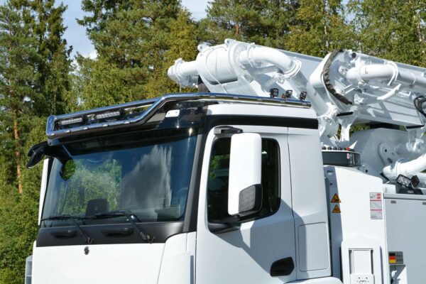 Roof Bar With Side Extensions Mercedes-Benz Arocs (lowroof / M-Cab)