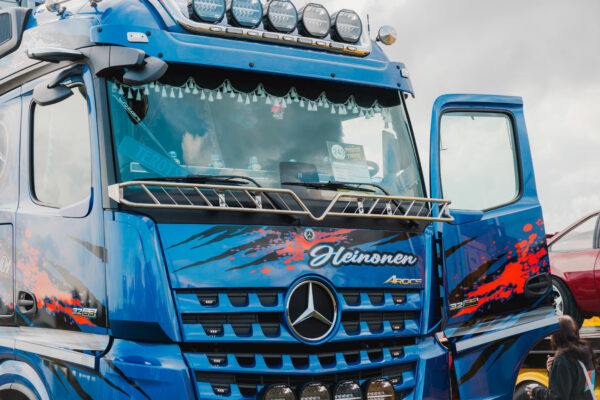 Fågelnät MB Actros