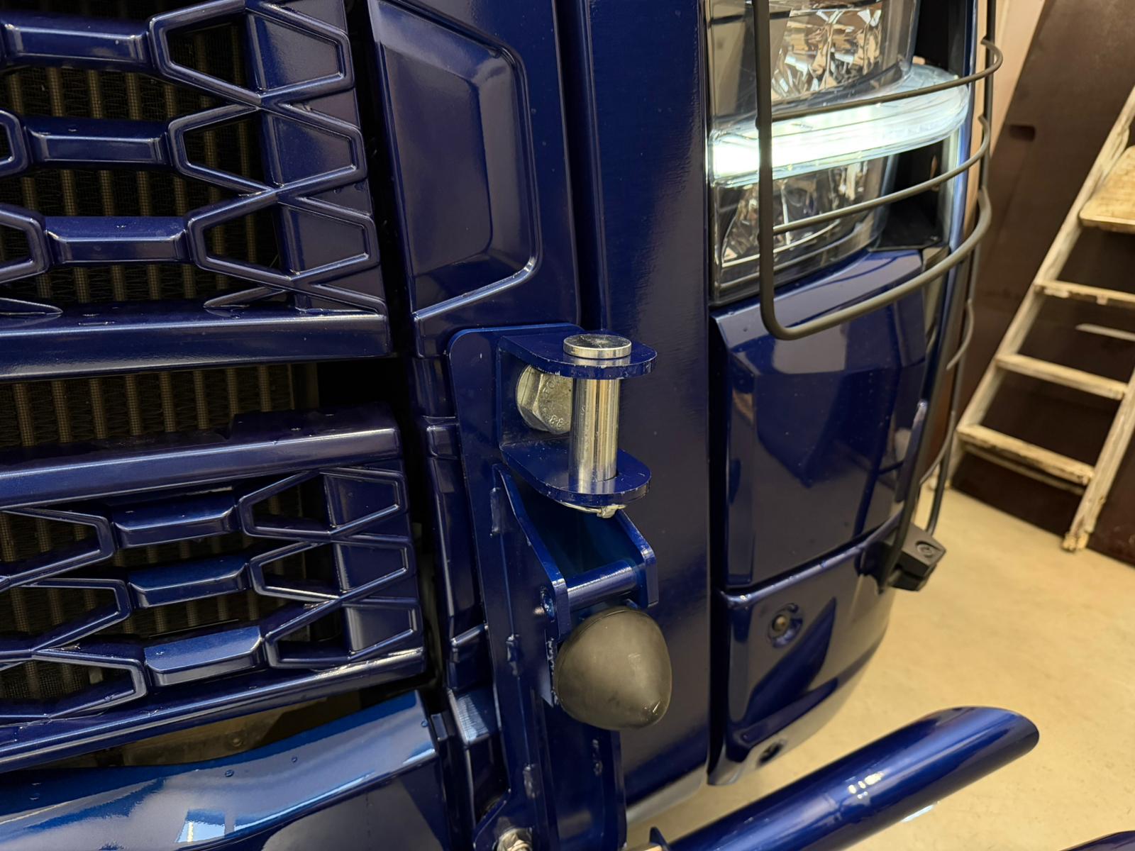 Bull Bar Dakar Renault T-series - Bilde 3