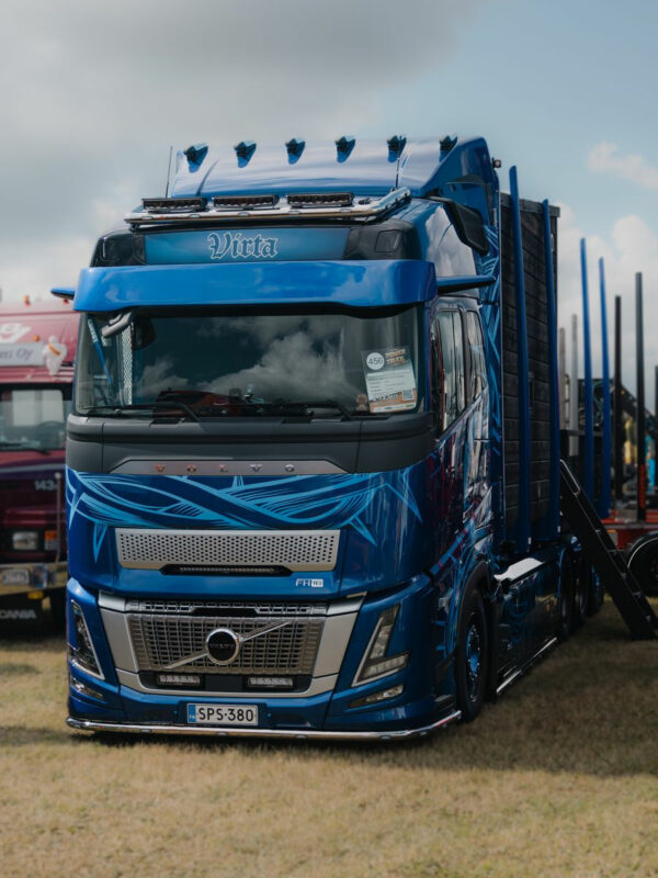 Etuhelmaputki Volvo FH AERO - Bilde 3