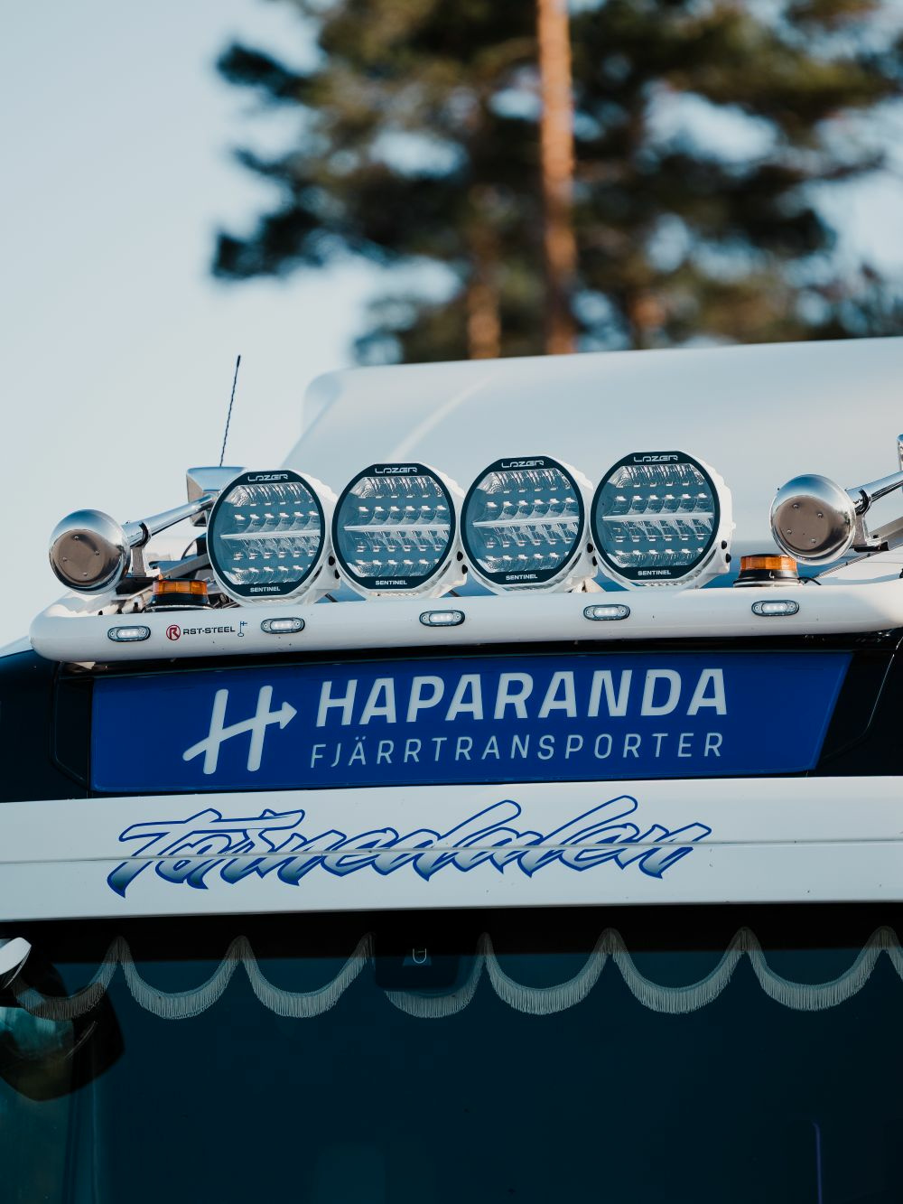 Roof Bar With Side Extensions Volvo FH/FM/Aero - Globetrotter - Bild 2