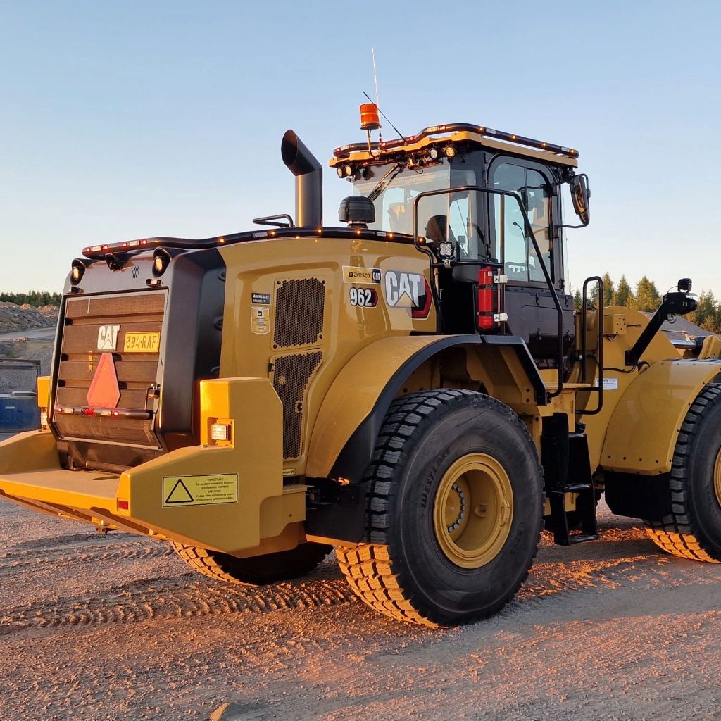 Hoodbar CAT 962 2023-