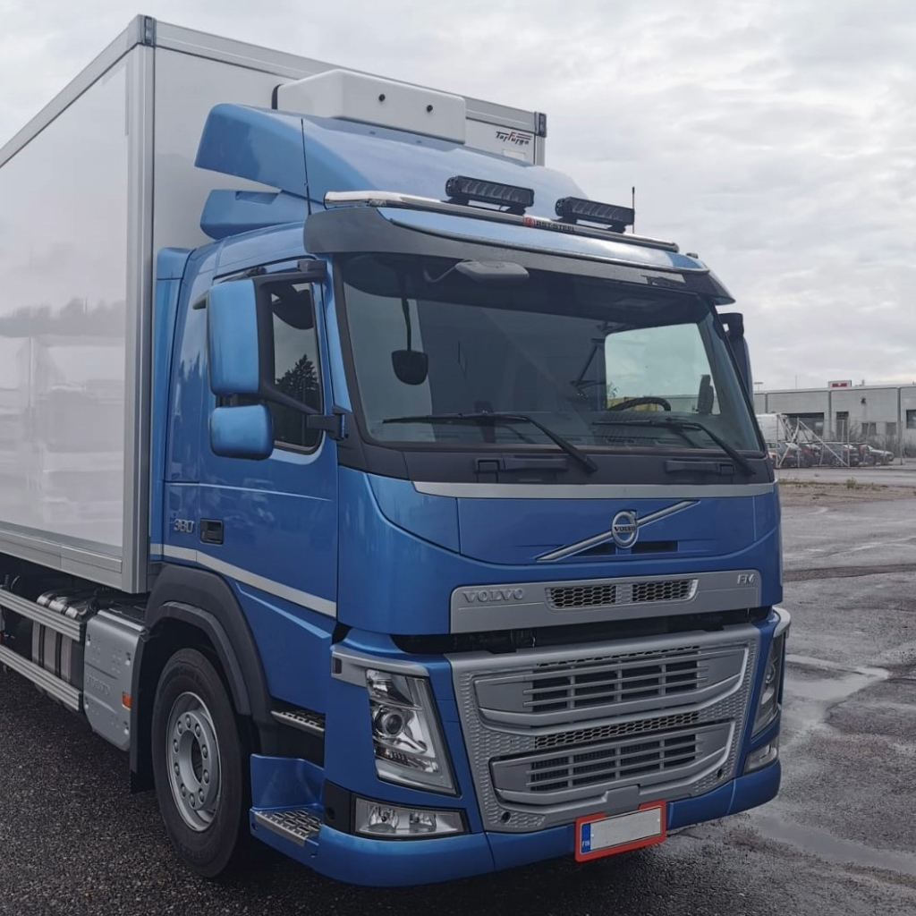 Roof Bar Basic V30 Volvo FH3/FM4/FMX (Normal)
