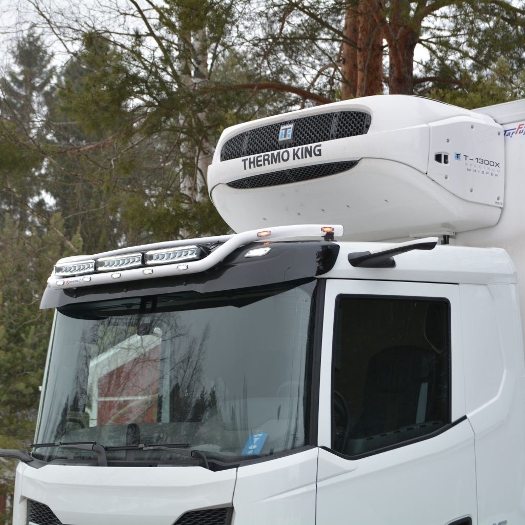 Roof Bar DAF XD (big roof spoiler) 2023- - Image 2
