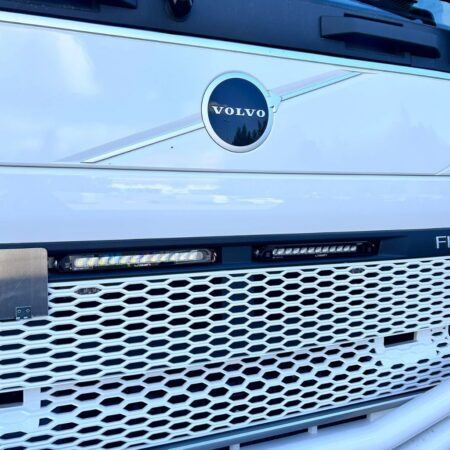 Grille Kit Volvo FH 2021- With Lazer Linear 12
