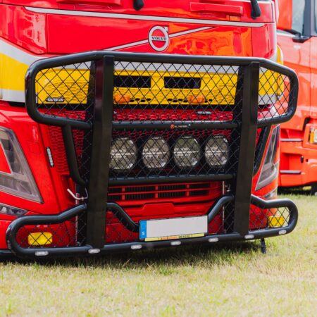 Bull bar Freeway Volvo FM 2021- (LegalPro)