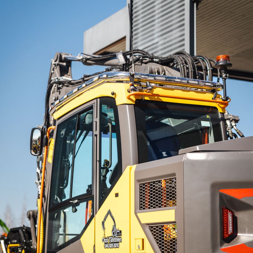 Roof Bar Volvo EC/ EW/ ECR/ EWR Excavators - Image 3