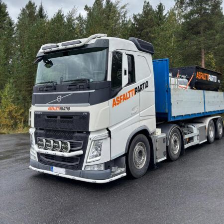 Front spoilerbøyle Lowline V02 Volvo FH4-/FM 2021-