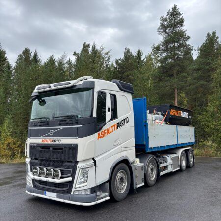 Front Spoiler Bar Lowline V02 Volvo FH4-/FM 2021-