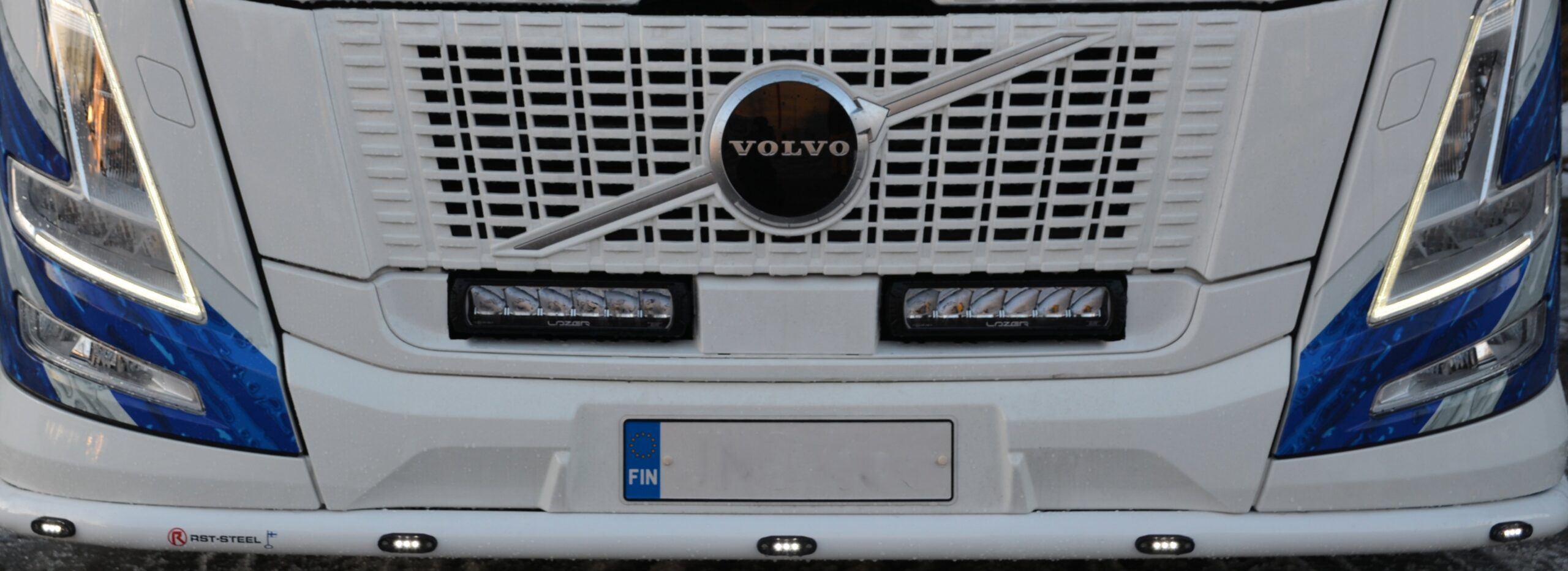 Lazer Triple-R 850 Kit Volvo FH AERO - Image 2