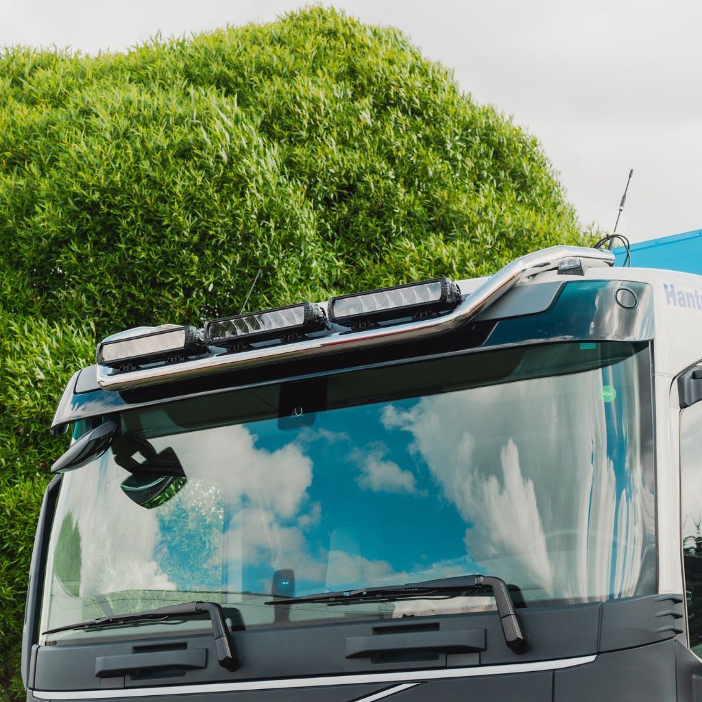 Roof Bar Basic V09 Volvo FH4- Norm (Small Wind Deflector)