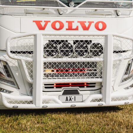 Bull Bar Freeway V26 Volvo FM 2021-