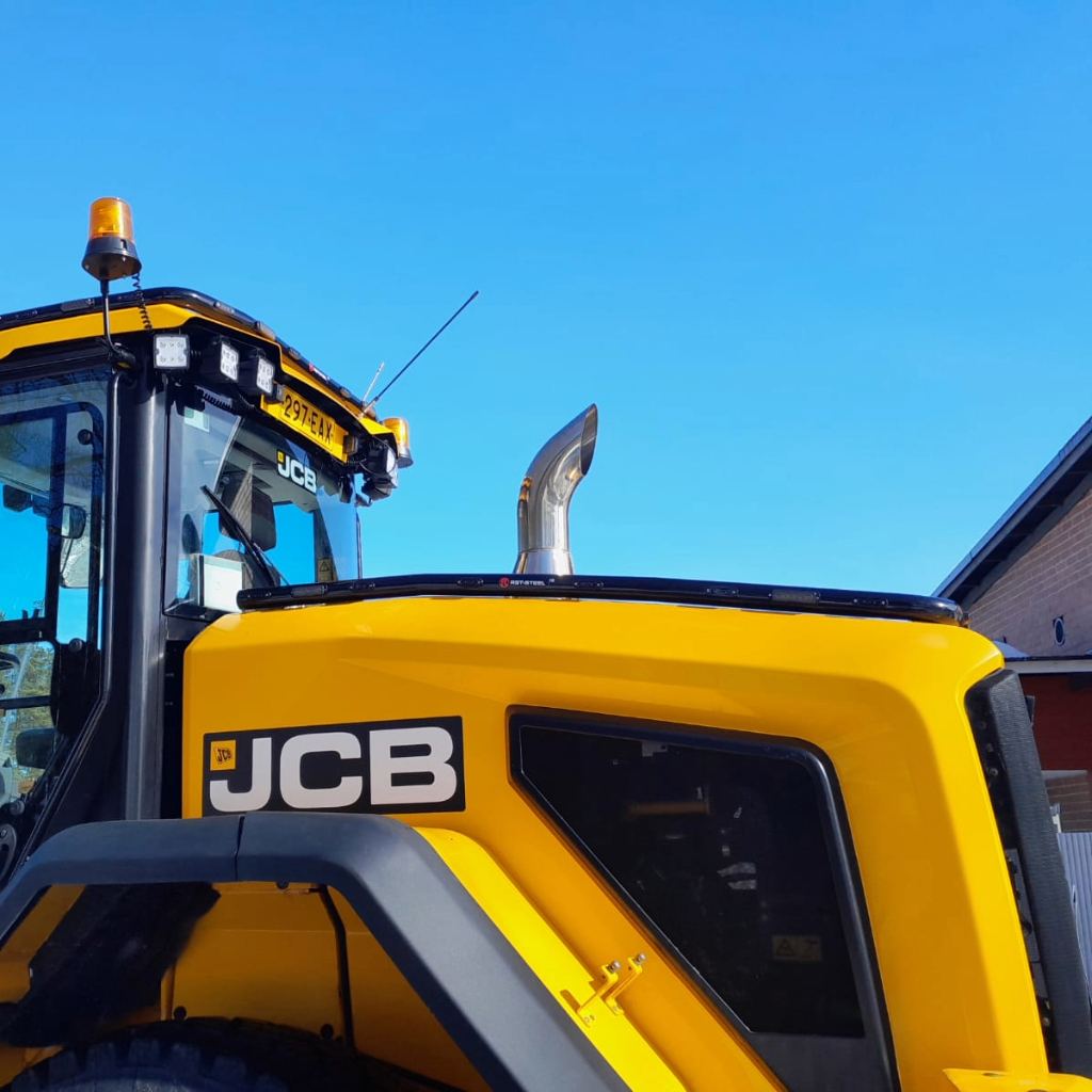 Hood Bar JCB 427-437 2020- - Image 2