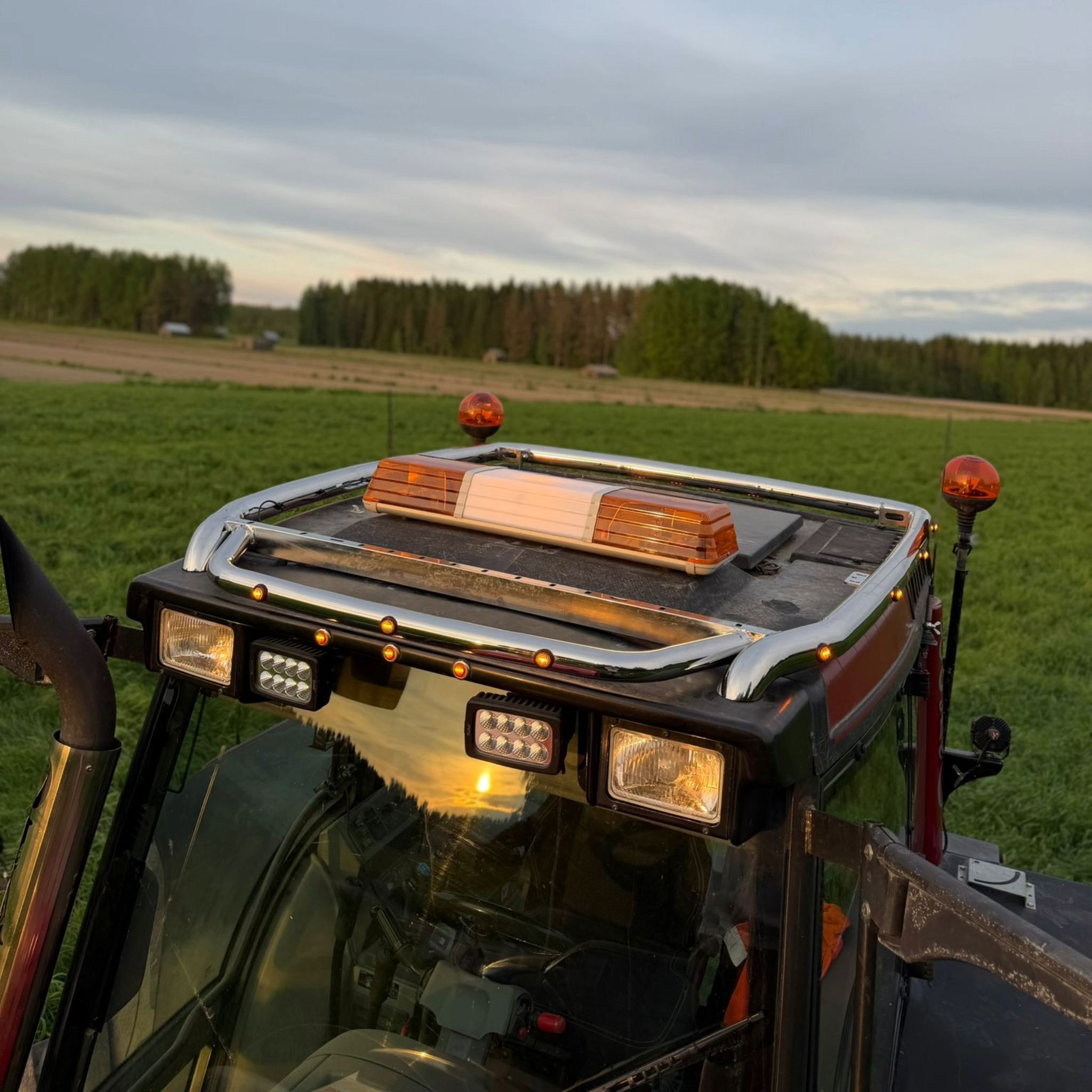Roof Bar Valtra 6000/8000 - Image 5