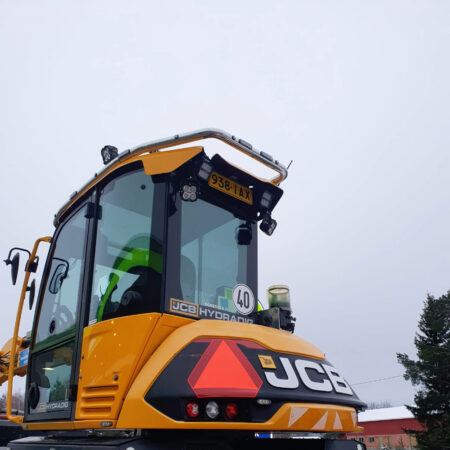 Roof Bar for JCB Hydradig 110W